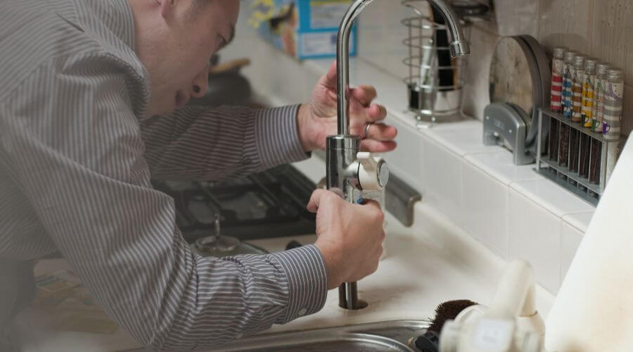 Local annual plumbing maintenance in Wawaka, IN